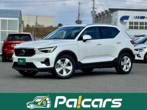 Volvo XC40 2024 купить в Москве