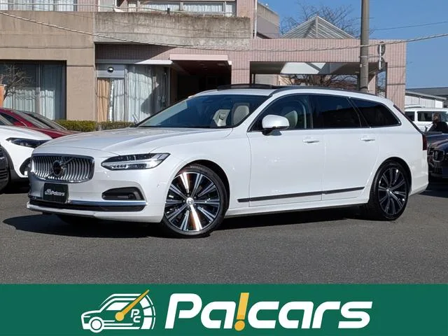 Volvo V90 ULTIMATE B5 2025 — фото 1, купить с доставкой в Москву