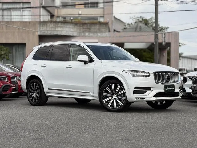 Volvo XC90 ULTIMATE B5 AWD 2024 — миниатюра 3