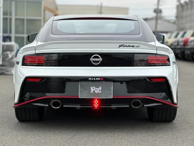 Nissan FAIRLADY Z NISMO 2024 — миниатюра 3