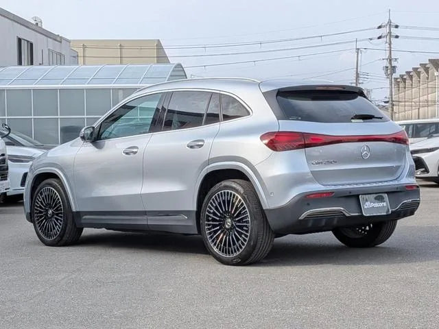 Mercedes-Benz EQA EQA250+ AMG LINE PACKAGE 2024 — миниатюра 4