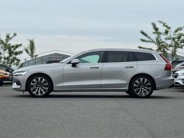Volvo V60 ULTRA B4 2025 — миниатюра 5