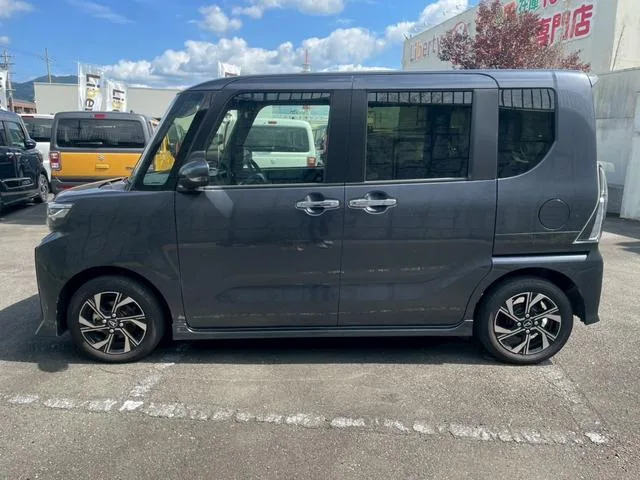 Daihatsu TANTO CUSTOM X 2023 — миниатюра 3