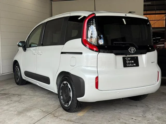 Toyota SIENTA HYBRID Z 2024 — миниатюра 3