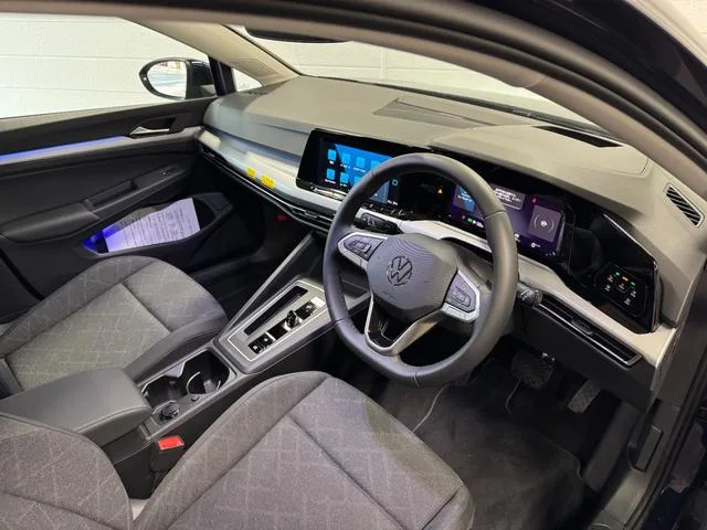 Volkswagen GOLF ETSI ACTIVE PLATINUM EDITION 2024 — миниатюра 5