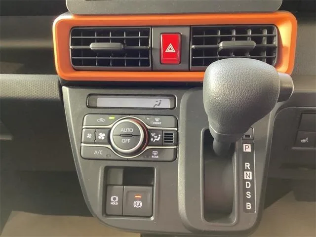 Daihatsu TANTO FUN CR0SS 2025 — миниатюра 4