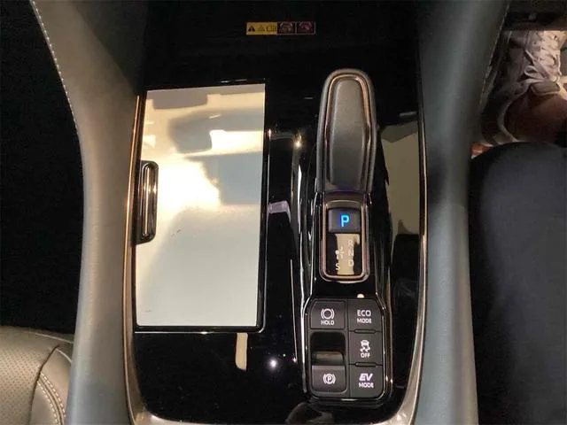 Toyota ALPHARD HYBRID Z 2024 — миниатюра 4