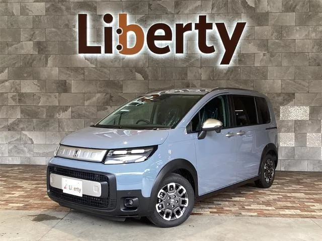 Honda FREED CROSSTAR 2026 — фото 1, купить с доставкой в Москву