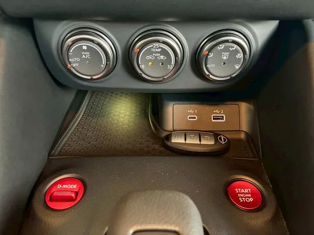 Nissan FAIRLADY Z NISMO 2025 — миниатюра 5
