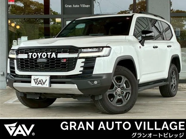 Toyota LAND CRUISER GR SPORT 2023 — фото 1, купить с доставкой в Москву
