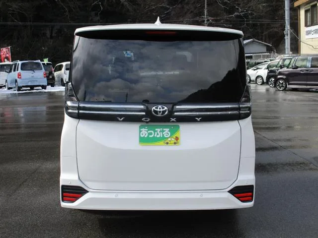 Toyota VOXY S-Z 2023 — миниатюра 2