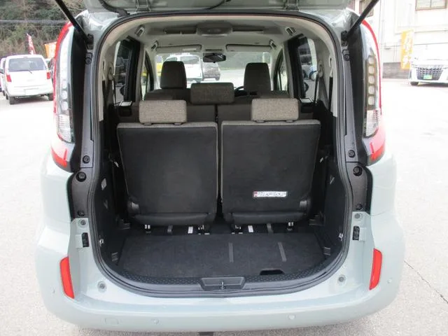 Toyota SIENTA HYBRID Z 2024 — миниатюра 5