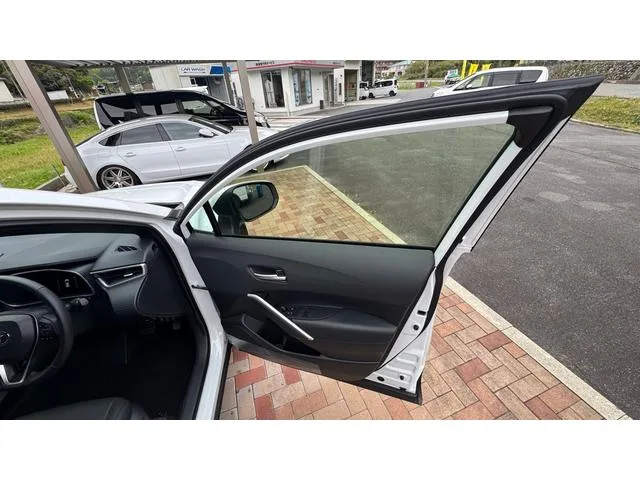 Toyota CorollaCross HYBRID Z 2025 — миниатюра 3