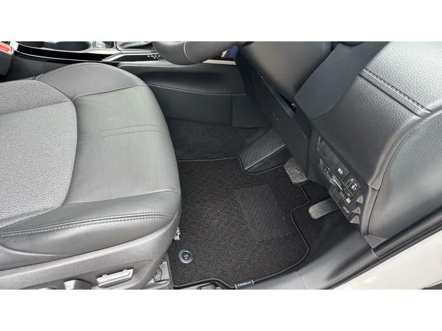 Toyota CorollaCross HYBRID Z 2025 — миниатюра 4