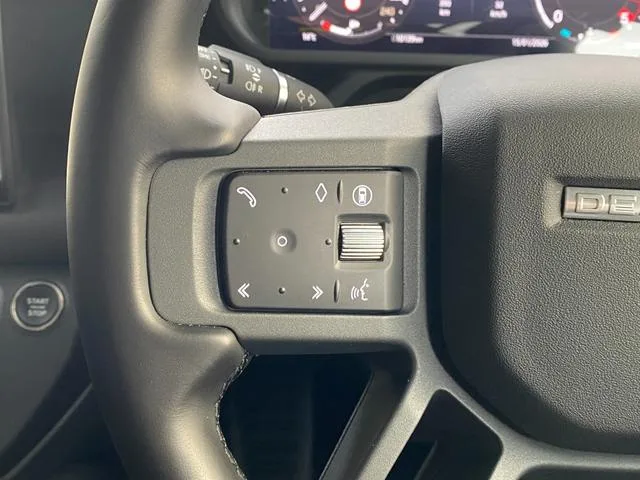 Land Rover DEFENDER 110X-DYNAMIC HSE D300 2024 — миниатюра 3