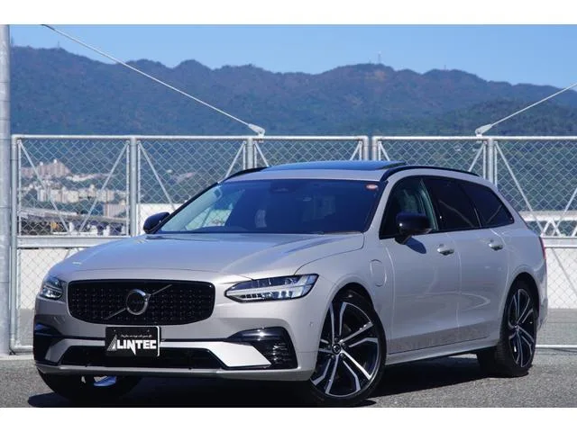 Volvo V90 RECHARGE ULTIMATE T8 AWD PLUG IN HYBRID 2024 — фото 1, купить с доставкой в Москву
