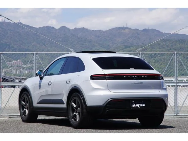 Porsche MACAN ELECTRIC MACAN 4S 2025 — миниатюра 3