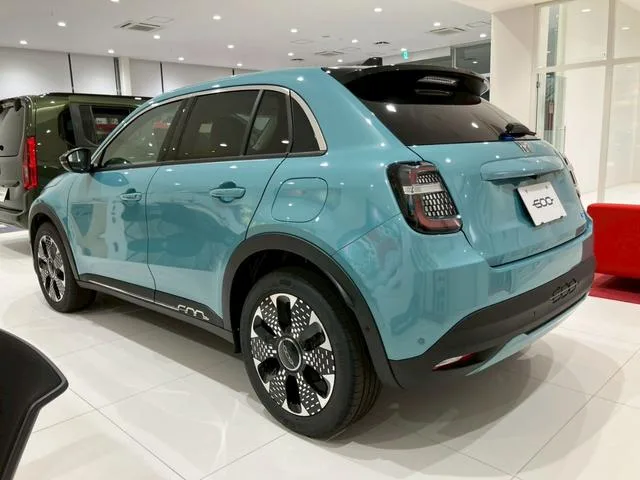 Fiat 600e LA PRIMA 2025 — миниатюра 2