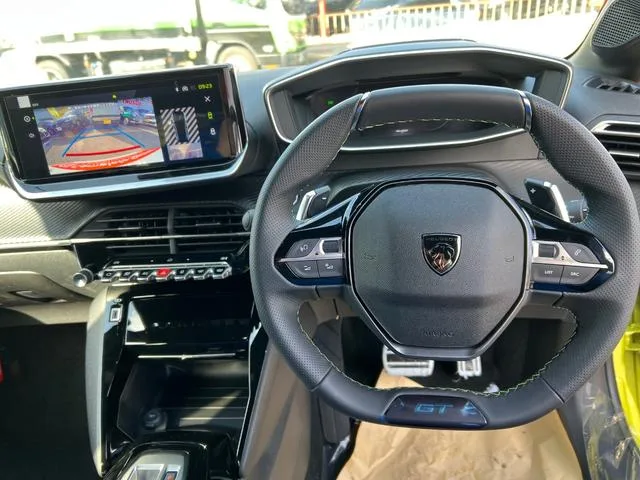 Peugeot 208 GT HYBRID 2026 — миниатюра 5