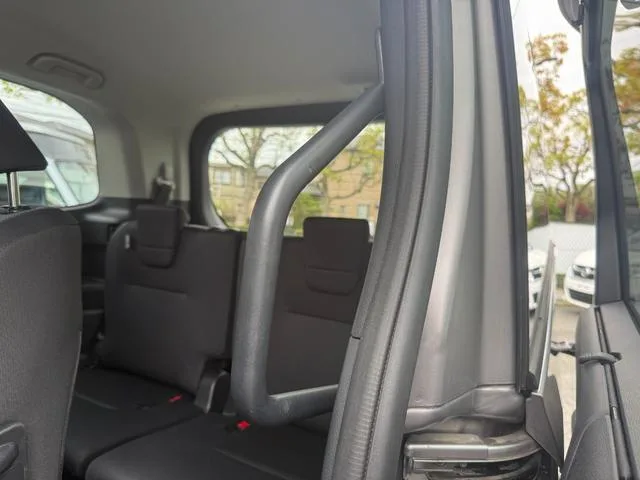 Toyota NOAH HYBRID X 2022 — миниатюра 3