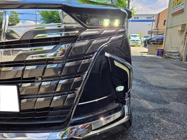Toyota Alphard Z 2025 — миниатюра 2