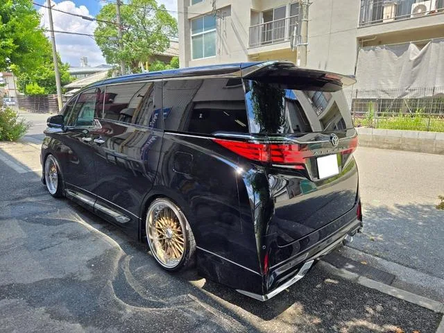 Toyota Alphard Z 2025 — миниатюра 3
