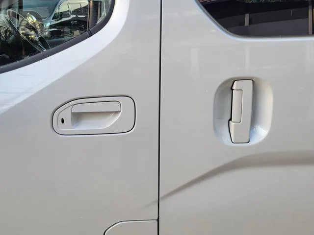 Nissan NV200VANETTE WAGON 2026 — миниатюра 5