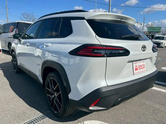Toyota COROLLA CROSS GR SPORT 2025 — миниатюра 4
