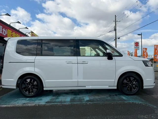 Honda STEPWAGON E:HEV SPADA 2026 — миниатюра 4
