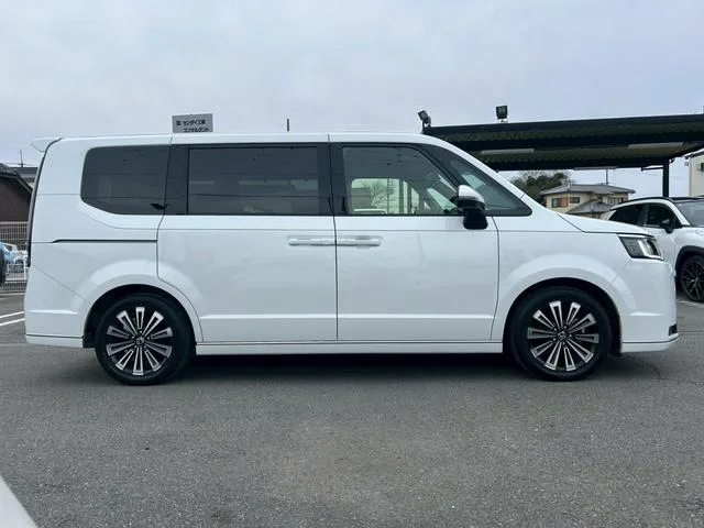 Honda STEPWAGON E:HEV SPADA PREMIUM LINE 2024 — миниатюра 4