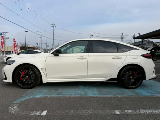 Honda CIVIC TYPE R 2025 — миниатюра 3