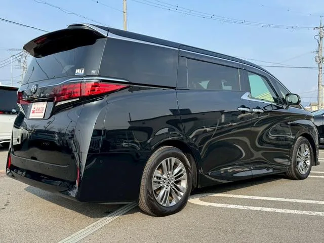 Toyota Alphard Z 2024 — миниатюра 3