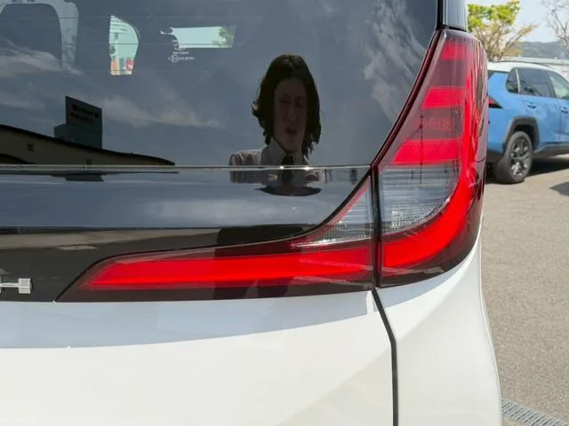 Toyota NOAH HYBRID S-Z 2026 — миниатюра 5