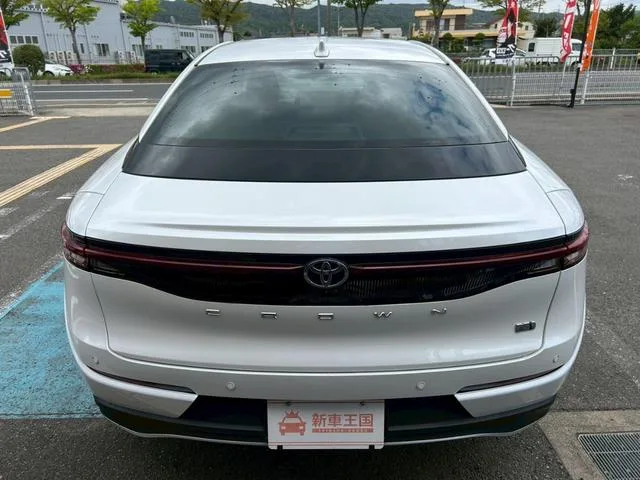 Toyota CROWN CROSSOVER G ADVANCED LEATHER PACKAGE 2023 — миниатюра 3