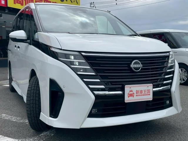 Nissan SERENA HIGHWAY STAR V 2025 — миниатюра 3