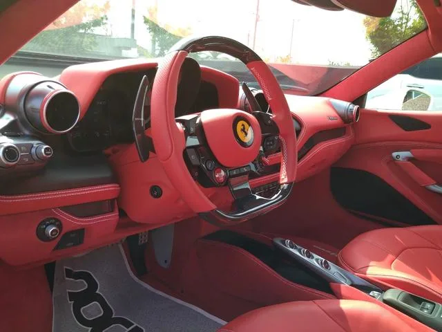 Ferrari F8 SPIDER BASE GRADE 2022 — миниатюра 4