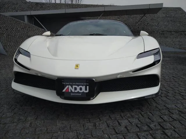 Ferrari SF90 Stradale BASE GRADE 2022 — миниатюра 3
