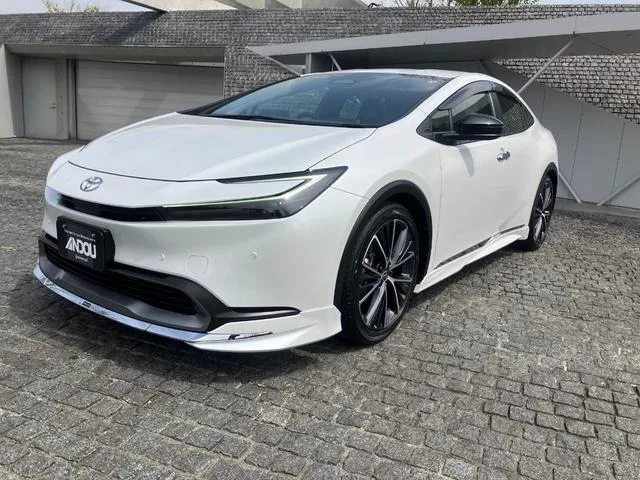 Toyota PRIUS G 2023 — фото 1, купить с доставкой в Москву