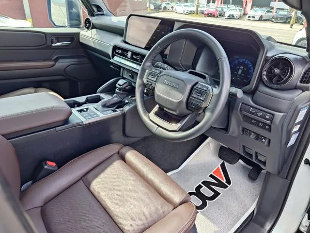 Toyota LAND CRUISER 250 ZX 2024 — миниатюра 4