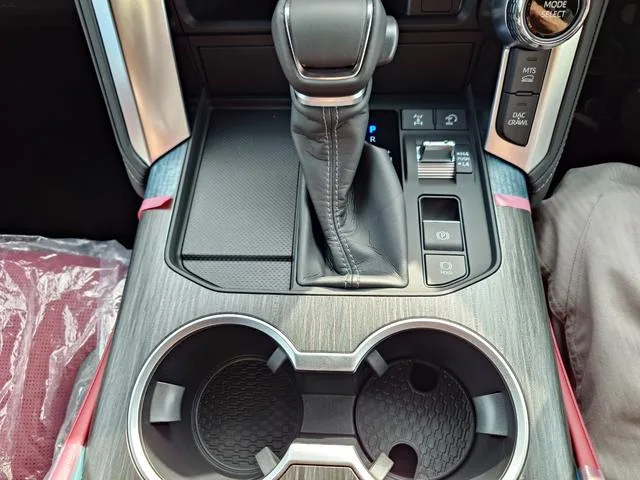Toyota Land Cruiser GR SPORT 2025 — миниатюра 5