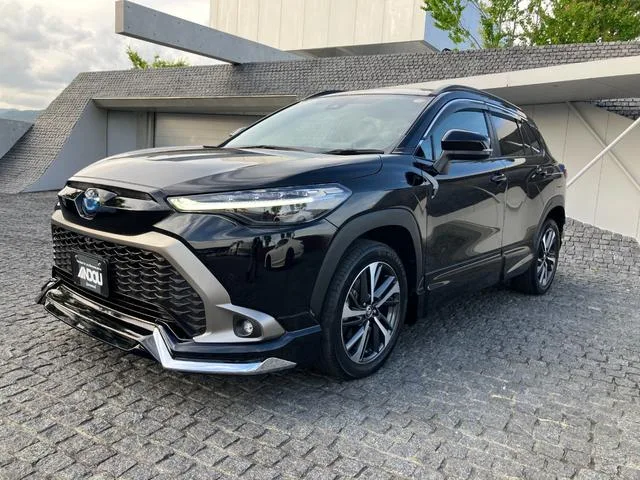 Toyota CorollaCross HYBRID Z 2023 — фото 1, купить с доставкой в Москву