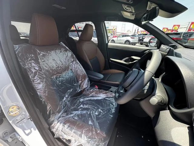 Toyota YARIS CROSS HYBRID Z ADVENTURE 2025 — миниатюра 4