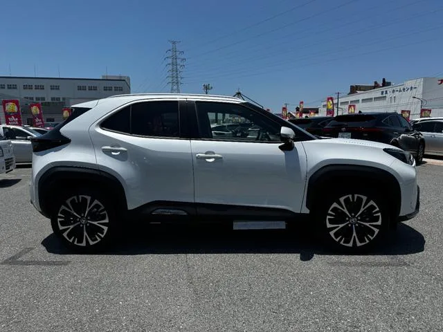 Toyota YARIS CROSS HYBRID Z ADVENTURE 2025 — миниатюра 2