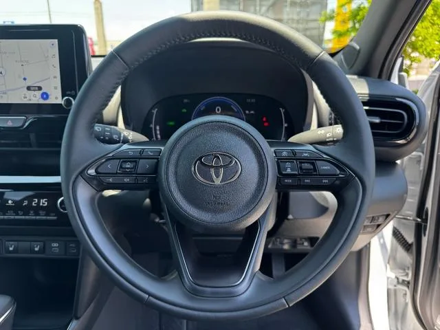 Toyota YARIS CROSS HYBRID Z ADVENTURE 2025 — миниатюра 5