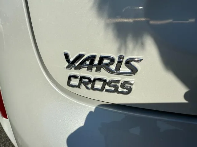 Toyota YARIS CROSS HYBRID Z 2025 — миниатюра 4