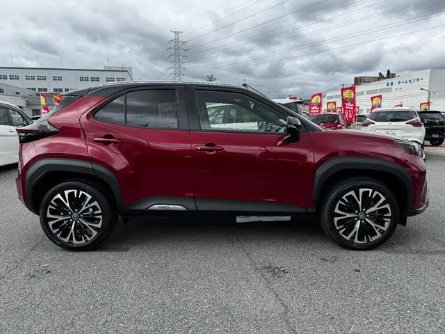 Toyota YARIS CROSS HYBRID Z ADVENTURE 2026 — миниатюра 2