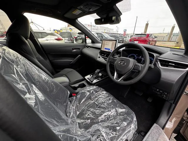 Toyota CorollaCross HYBRID Z 2026 — миниатюра 4