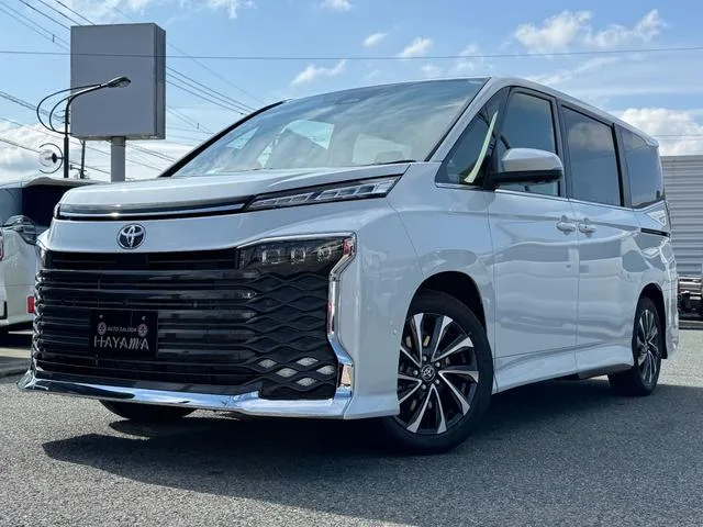Toyota VOXY S-Z 2026 — фото 1, купить с доставкой в Москву