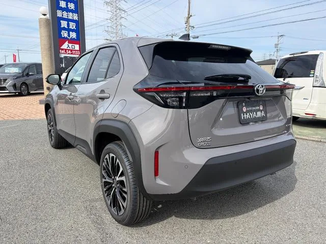 Toyota YARIS CROSS HYBRID Z 2026 — миниатюра 2
