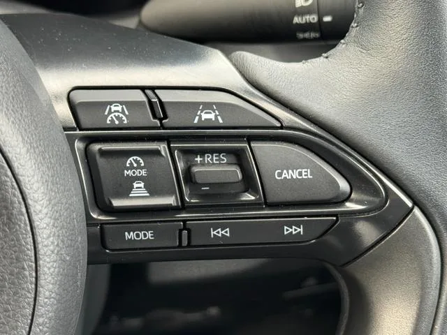 Toyota YARIS CROSS HYBRID Z 2024 — миниатюра 5